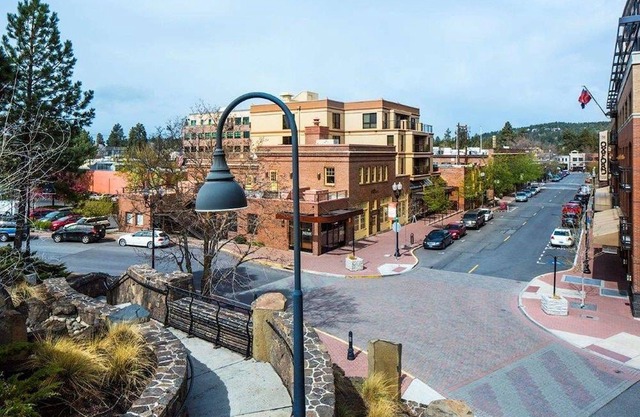 DoubleTree by Hilton Hotel Bend