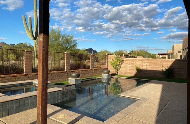 Dove Mountain oasis
