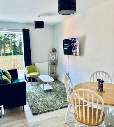 Dover Ferry Apartments with private terrace and castle views