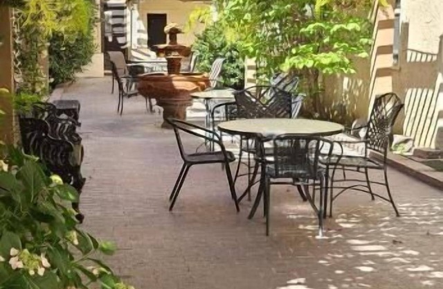 Dow Villa Motel
