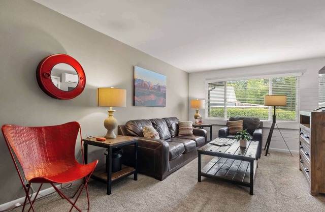 Downtown Cozy Home Base - Purple Sage 7