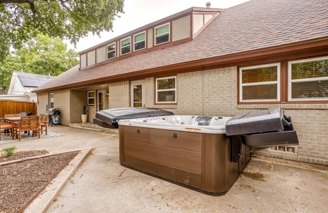 Downtown Fort Worth 4 Bedroom Rental Perfect for Relocations & Temporary Stays