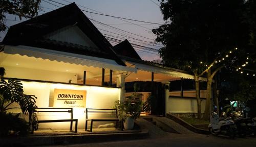 Downtown Backpackers Hostel 