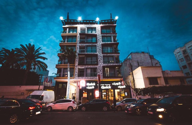 DownTown Hotel By New Art