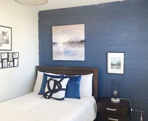 Downtown King bed 24 Concierge city view L1492