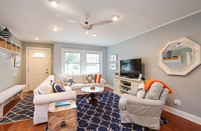 Downtown Lake Geneva GEM