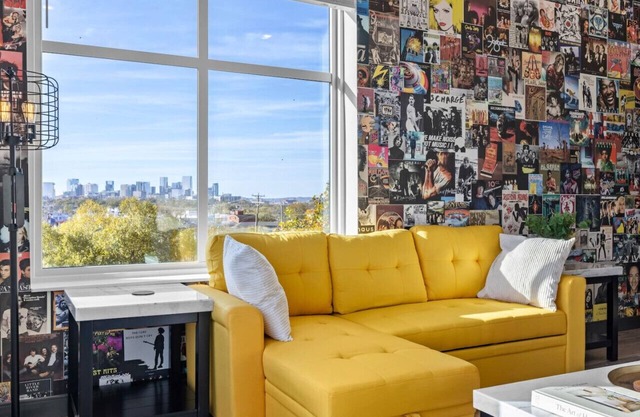 Downtown Nashville 1BR Comfort - Relax in Style!
