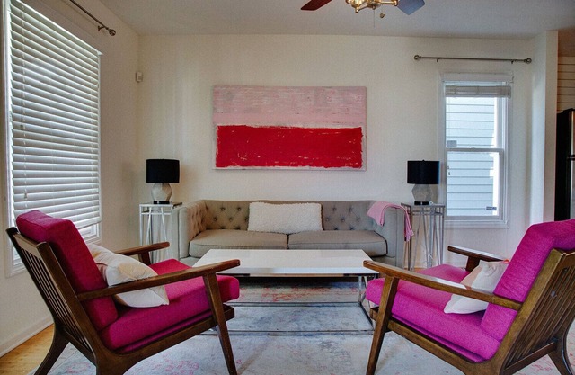 Downtown Nashville! Comfortable And Convenient!