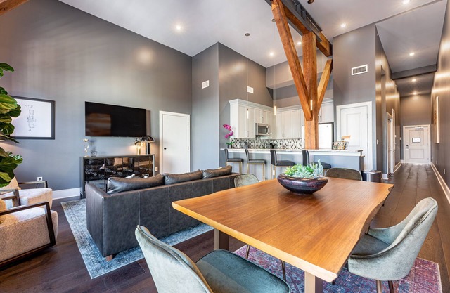 💜 Downtown NOLA 4Bed/4Bath! Queen Sleeper + Balconies 💜