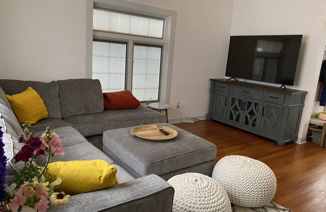 Downtown Paonia-cozy & quaint home