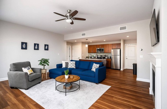 Downtown Sq: Stadium, Casino, Rock Hall, Clinic