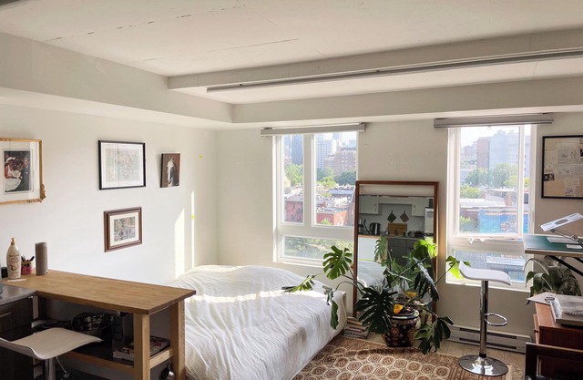 Downtown Studio Berri-UQAM Renovated