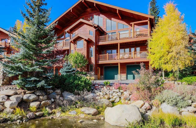 Downtown Townhome Near the Slopes w/ Free WiFi, Gas Grill, & Private Hot Tub