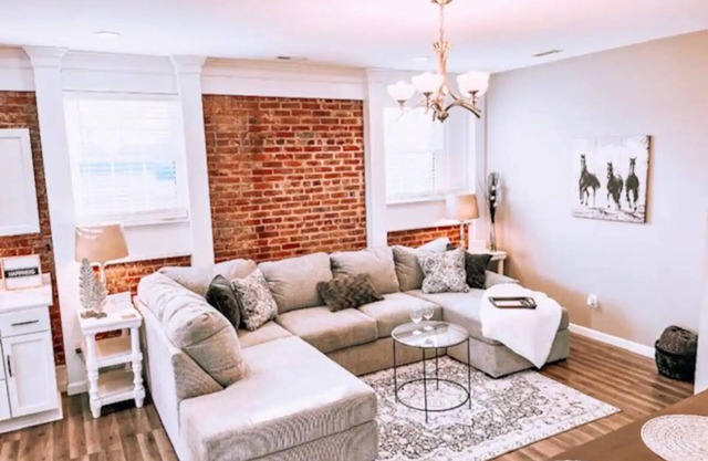 Downtown Upscale Apartment 1bdrm