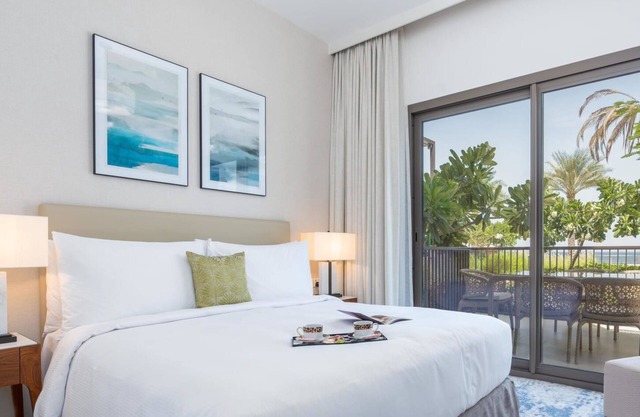 Dream Inn - 2BR Apartment with Beach Access