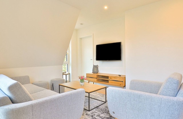 Dream vacation with fresh sea air!