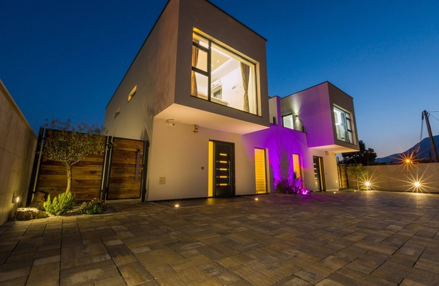 Dreamlike villa for 8 persons