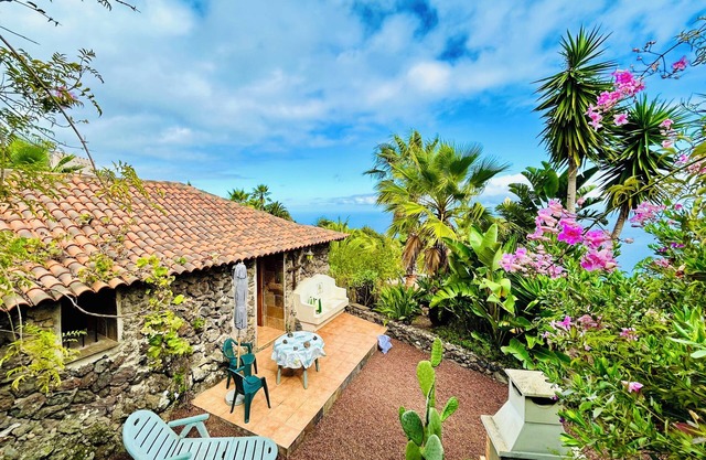 Dreamy Canarian Casita with Spectacular Views