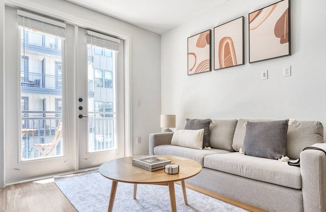 Dreamy Central Austin 1BR w/ Pool, Gym & W/D, nr U. Texas, by Blueground