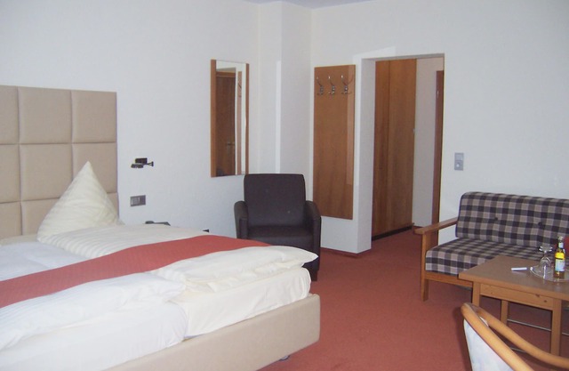 Dreibettzimmer - Hotel-Restaurant Zur Post