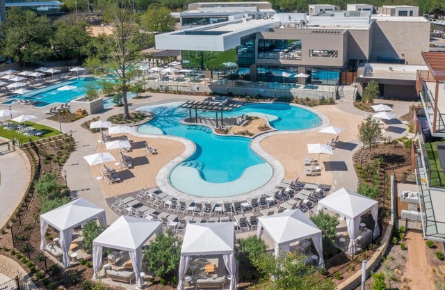 Drey Hotel