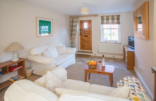 Drift In - sleeps 6 guests in 3 bedrooms