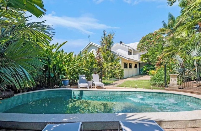 DRIFT Seaview Serenity at Luxe Poolside Villa