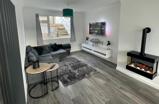 Driftwood Villa - NEW LISTING