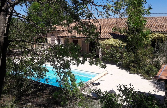 Drôme Provençale house with private pool in charming typical village