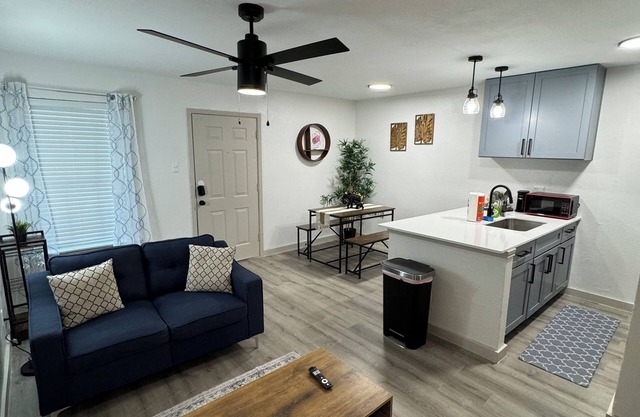 DT Dallas Luxe Stay 1BD Apt