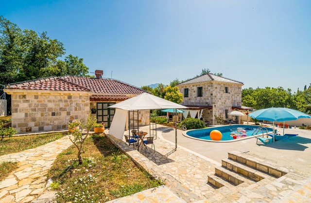 Dubrovnik Chalets - Two charming stone houses with private pool