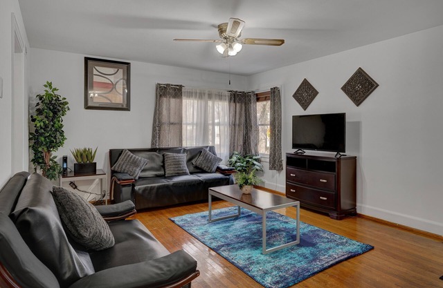 Duke East Campus 1BR Downtown Walking Distance