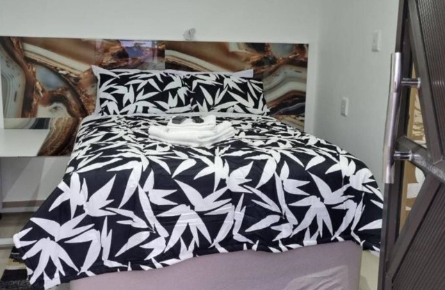 Dundee Viks Guest House - Apartment 5