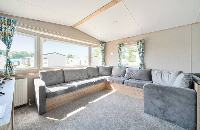 DUNE DELIGHT - HAYLING ISLAND in Hayling Island Holiday Park