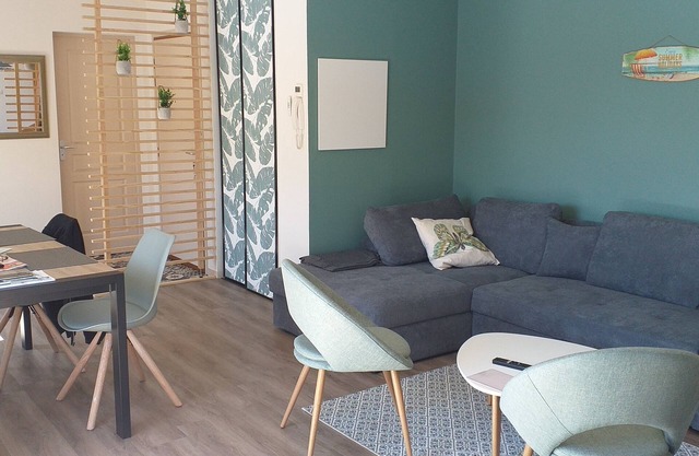 DUPLEX 72m² apartment renovated in 2020 400m from the beach and shops