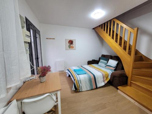 Duplex apartment 700 m from Compiègne train station