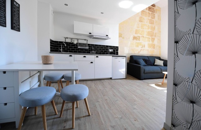 ★ DUPLEX ★ DESIGN ★ PARKING (optional) ★ SWEETHOMEBORDEAUX