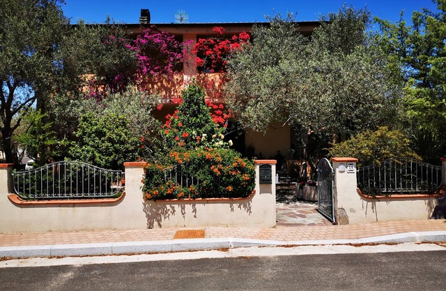 Duplex house with garden