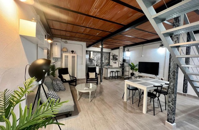 Duplex Huelin III & Beach by ELE Apartments