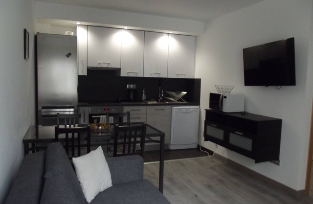 DUPLEX T3 R + 1 APARTMENT, 6 BEDS IN PEACE