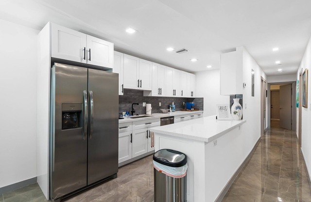 Duplex ~ Very Clean ~ Renovated ~ Newly Furnished ~ Spacious ~ Close to Everything!