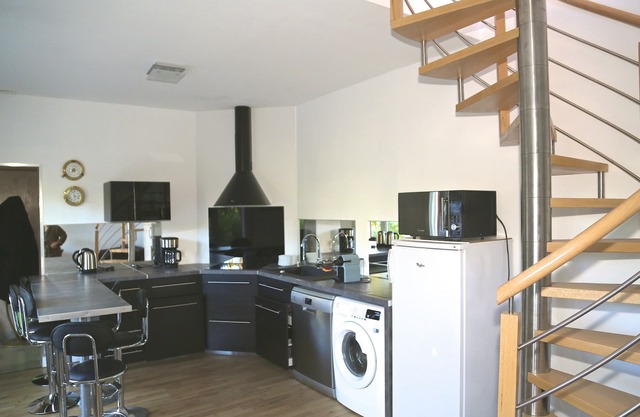 duplex villa 50 M2 NEW one bedroom 5 beds 200M BEACHES