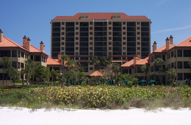Marco Beach Ocean Resort 