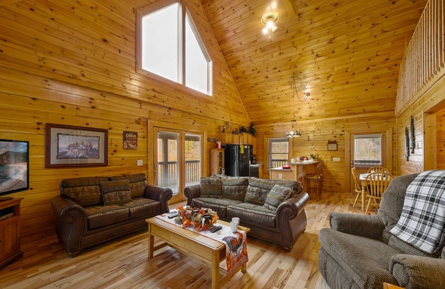 Eagle Star Cabin: Scenic Smokies Getaway