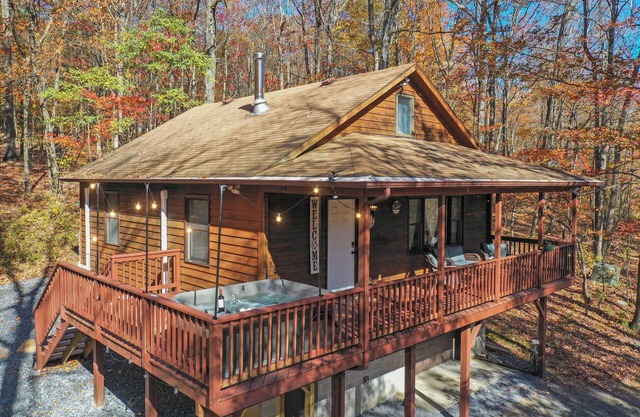 EagleRockCozyCabin hot tub/private/outdoor firepit for friends and family