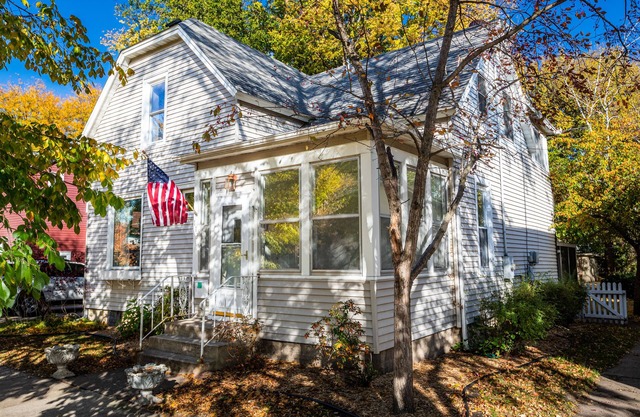 Eagles Landing: A remodeled house with many modern updates!