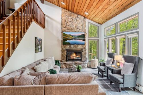 EagleVail Alpine Escape Riverside Luxe W Spa