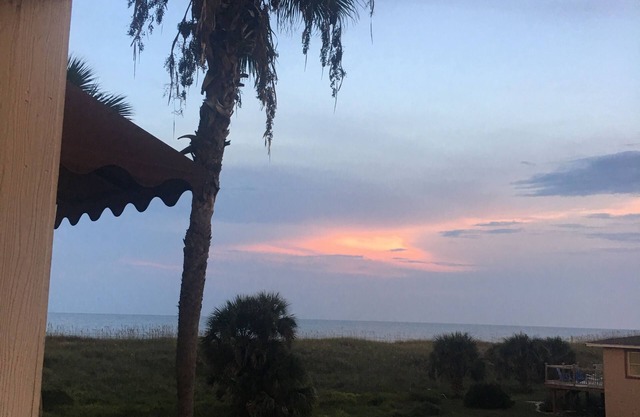 Early Booking Savings! Large Oceanfront Condo with Private Balcony