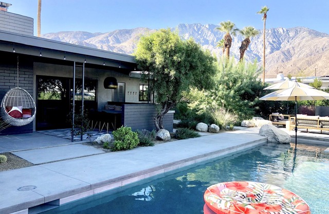 Earthy Desert Luxury + Huge Mountain Views, 2024 PS Modernism Week Featured Home