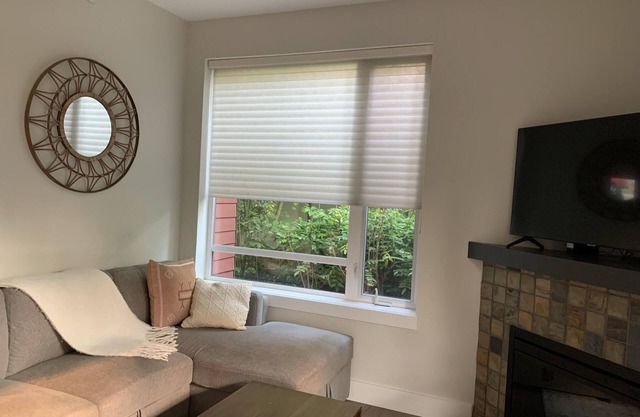 Easily accessible condo just steps to the waterfront walkway in Nanaimo